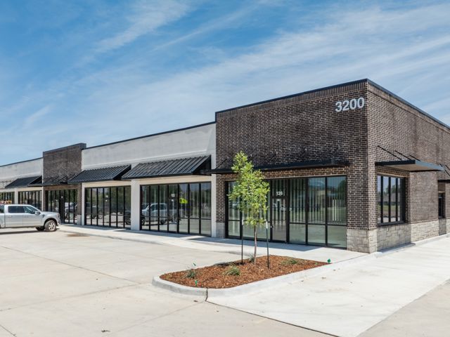 3200 S Santa Fe