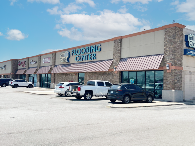 9501-9509 N May