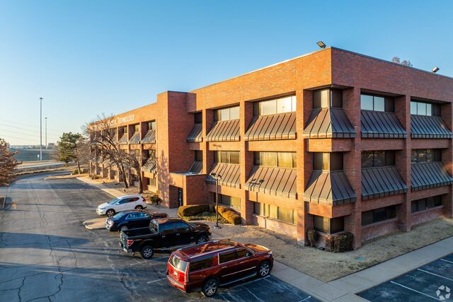 Towne Center Building B